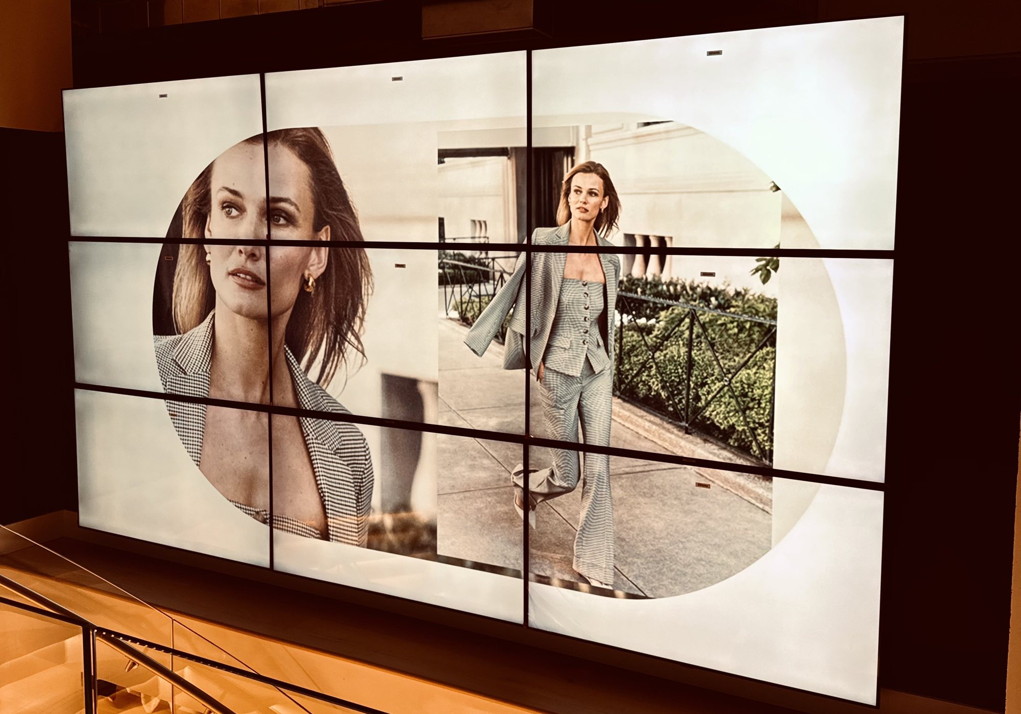 Showroom video wall with fashion campaign